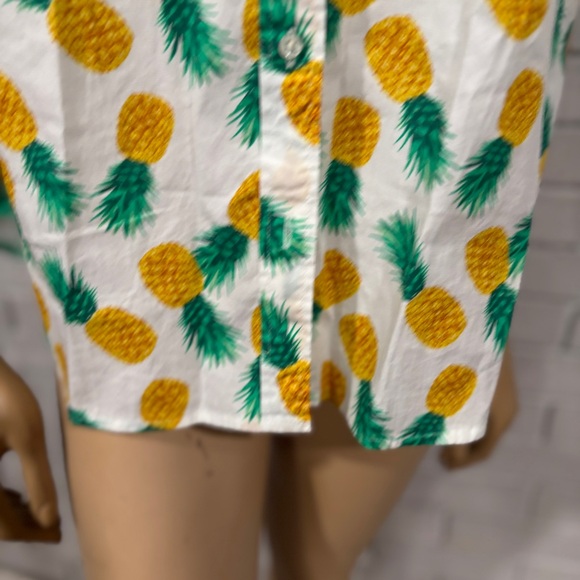 J.Crew Factory Sleeveless Shirt - Pineapple Print,‎ Lightweight, Breezy - Picture 8 of 9